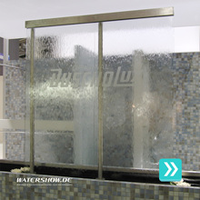 Wasserablaufwand Glas